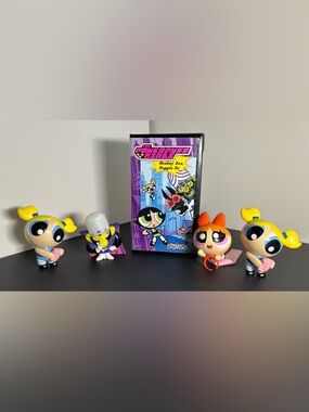Vintage The Powerpuff Girls 'Monkey See, Doggie Do' Kids VHS & Toys